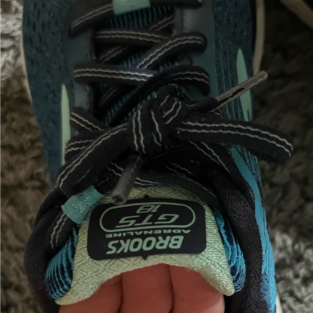 Womens Brooks Adrenaline GTS 18 Teal Running Shoes
Size 7 B (medium) width - Picture 8 of 8
